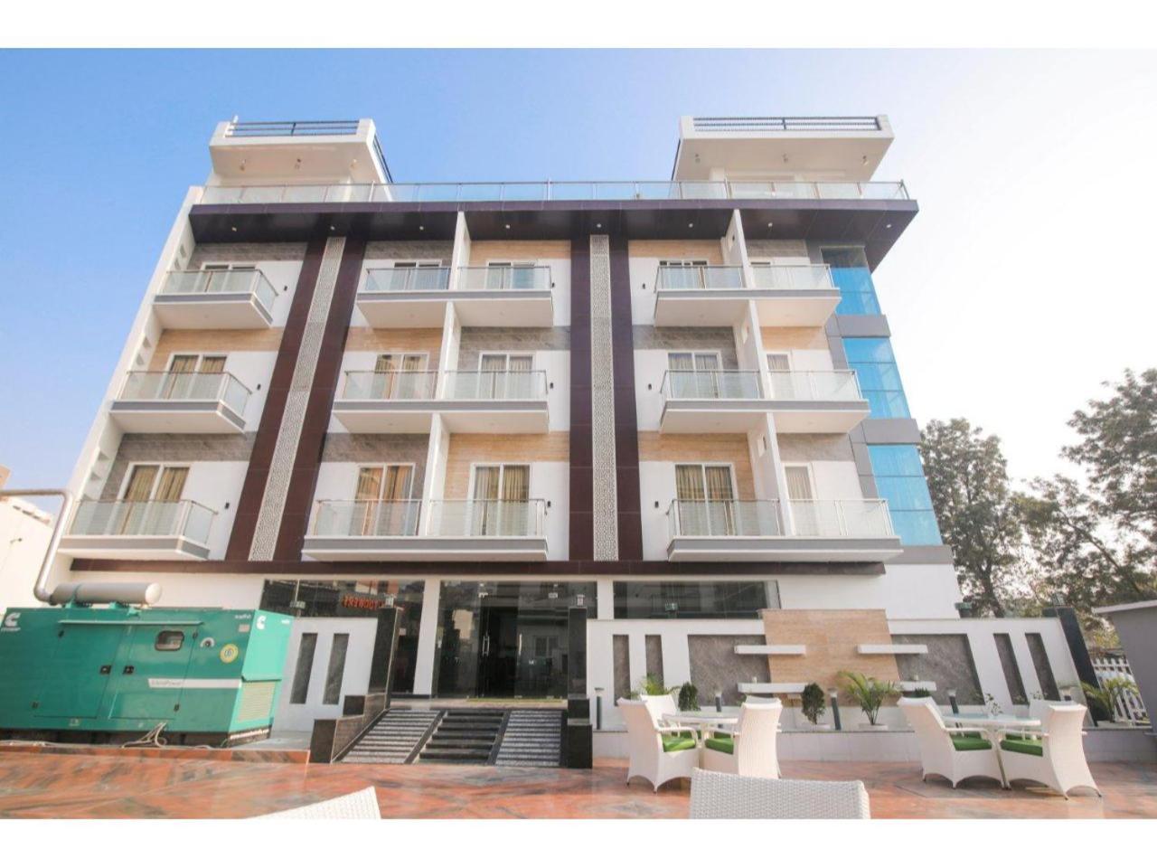 Bed and Breakfast Kusum House Greater Noida Exteriér fotografie