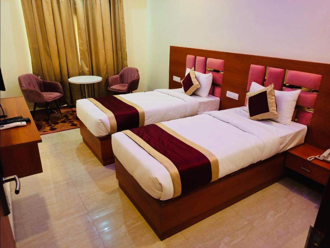 Bed and Breakfast Kusum House Greater Noida Exteriér fotografie